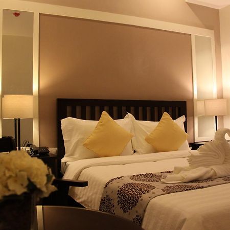 Prime City Resort Hotel Angeles Kültér fotó