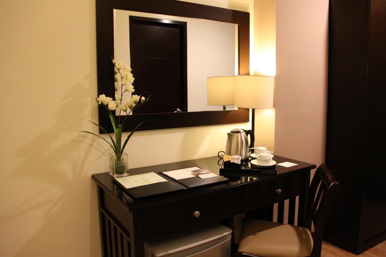 Prime City Resort Hotel Angeles Kültér fotó