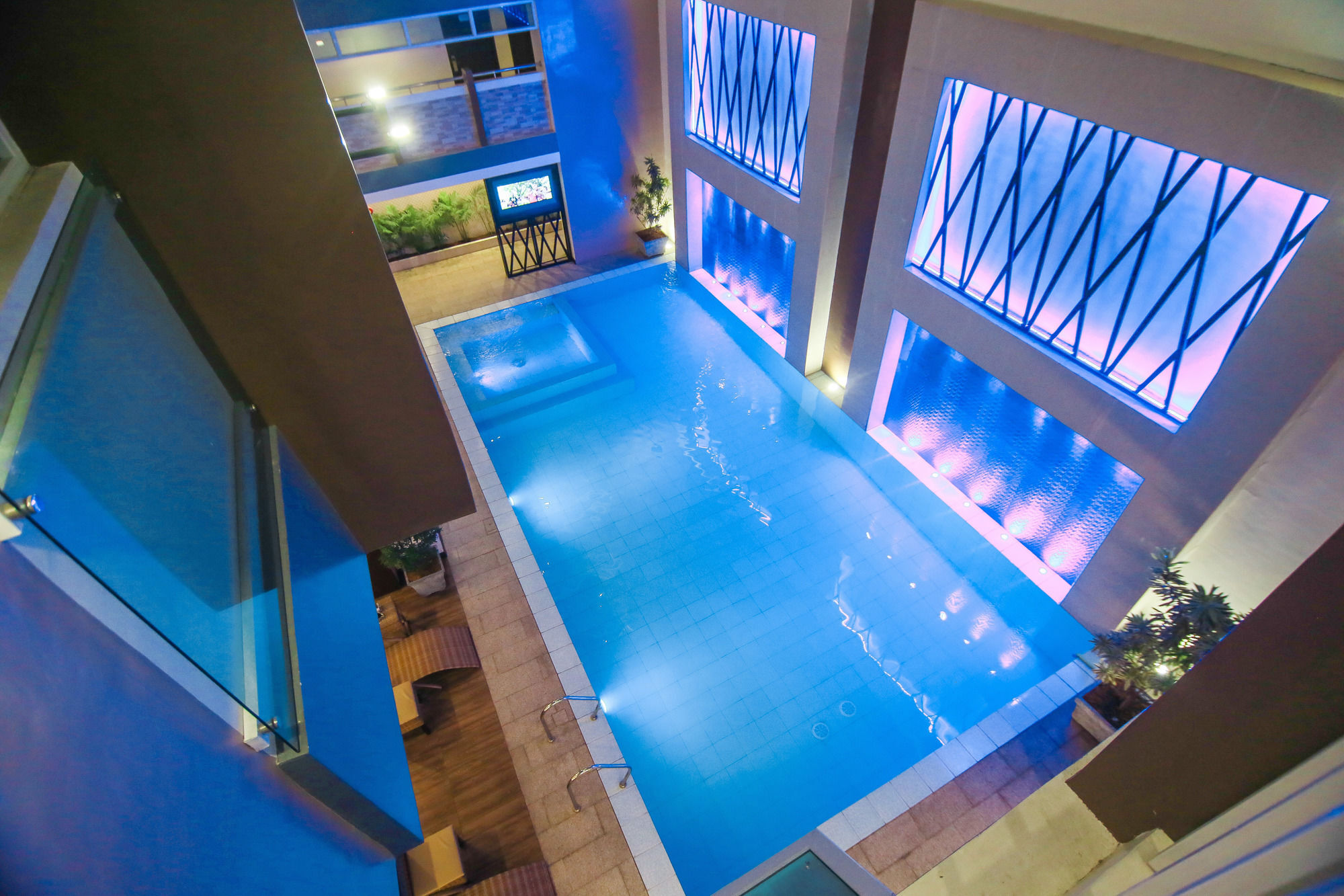 Prime City Resort Hotel Angeles Kültér fotó