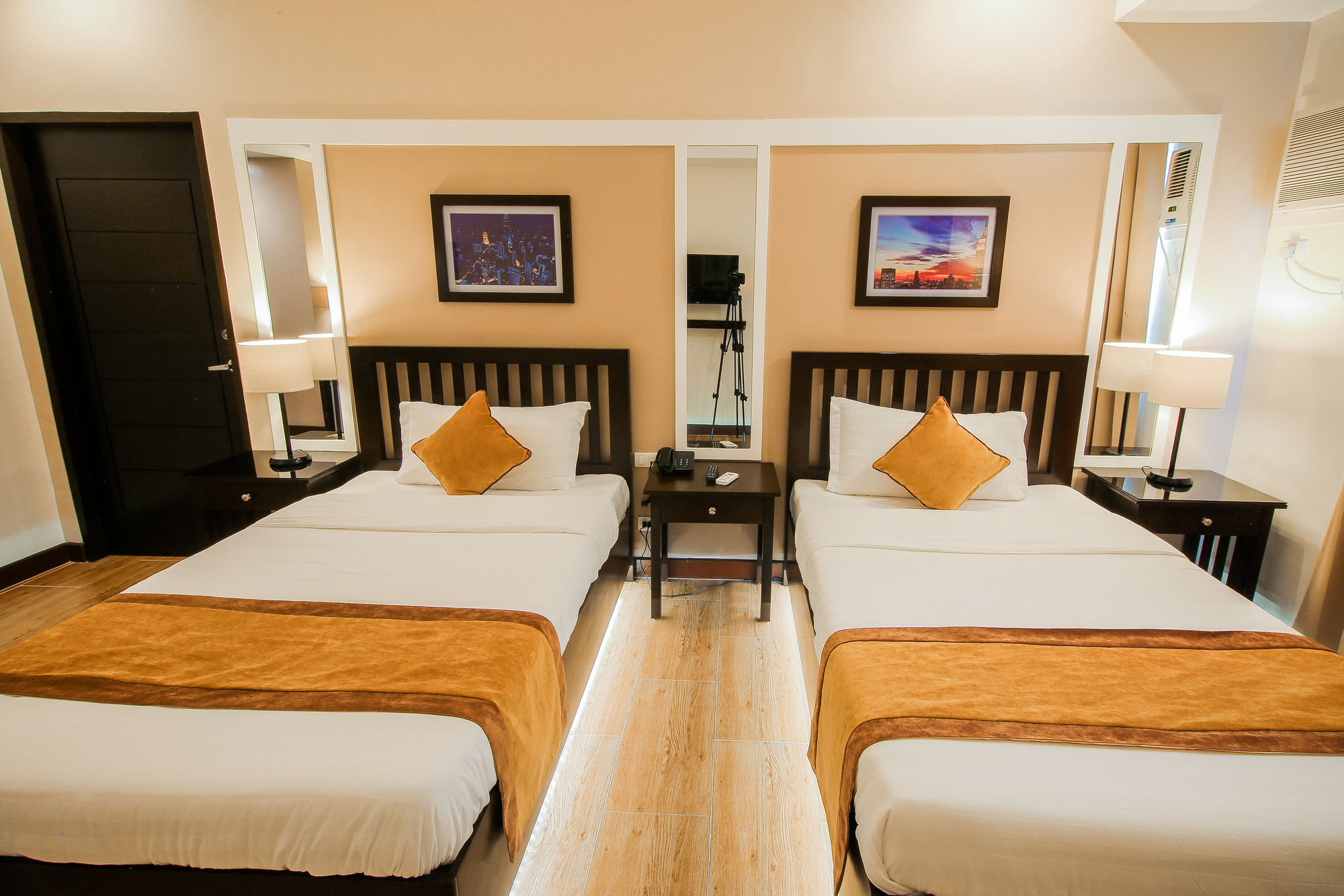 Prime City Resort Hotel Angeles Kültér fotó