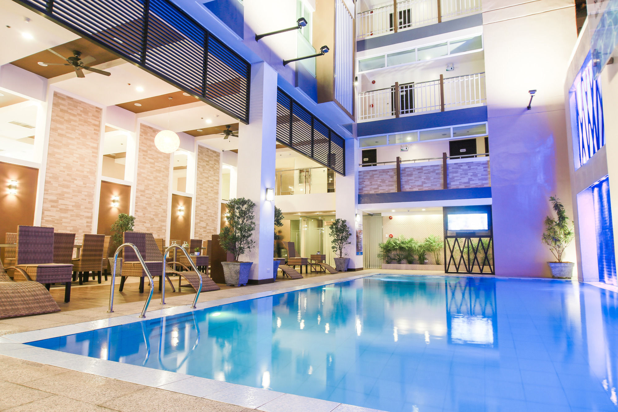 Prime City Resort Hotel Angeles Kültér fotó